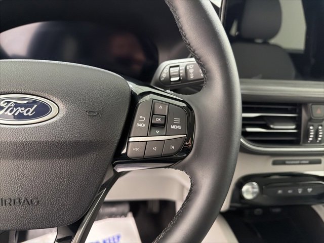 Used 2024 Ford Escape Platinum w/ Premium Technology Package image 19