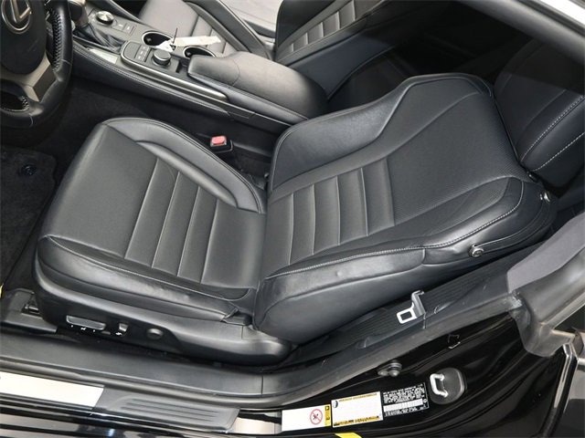 Used 2016 Lexus RC 200t image 12