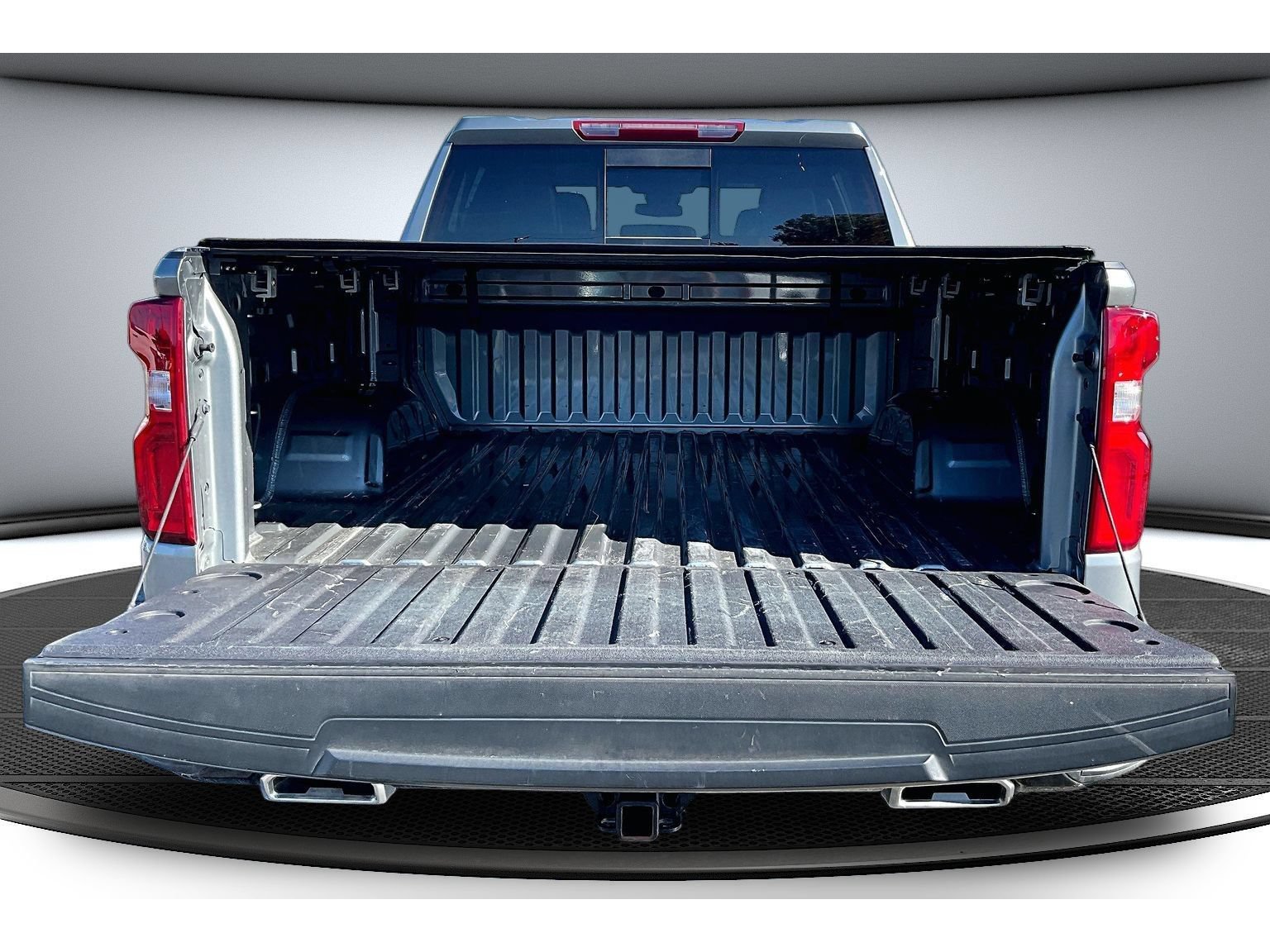 Used 2025 Chevrolet Silverado 1500 LT Trail Boss w/ Convenience Package II AWD/4WD image 13