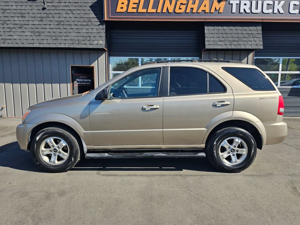 Used 2004 Kia Sorento 4WD image 2