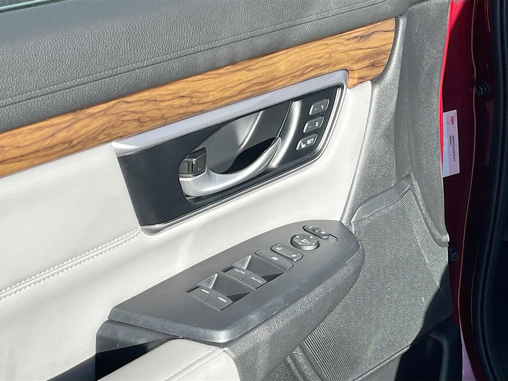 Used 2022 Honda CR-V Touring image 18