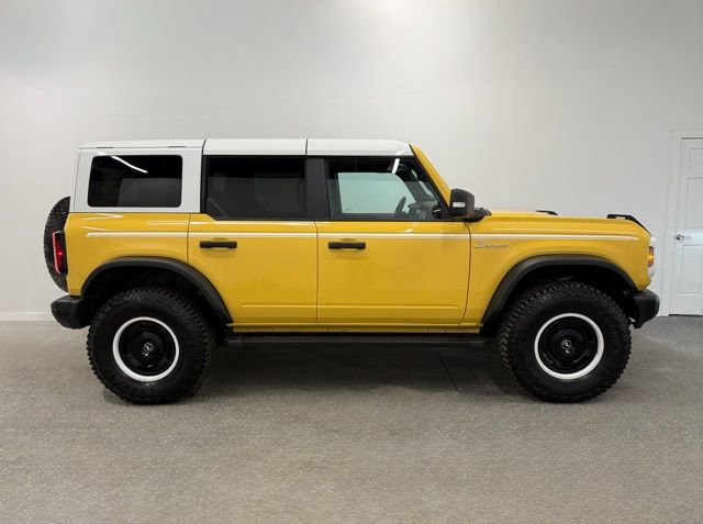 Used 2023 Ford Bronco Heritage Edition image 3