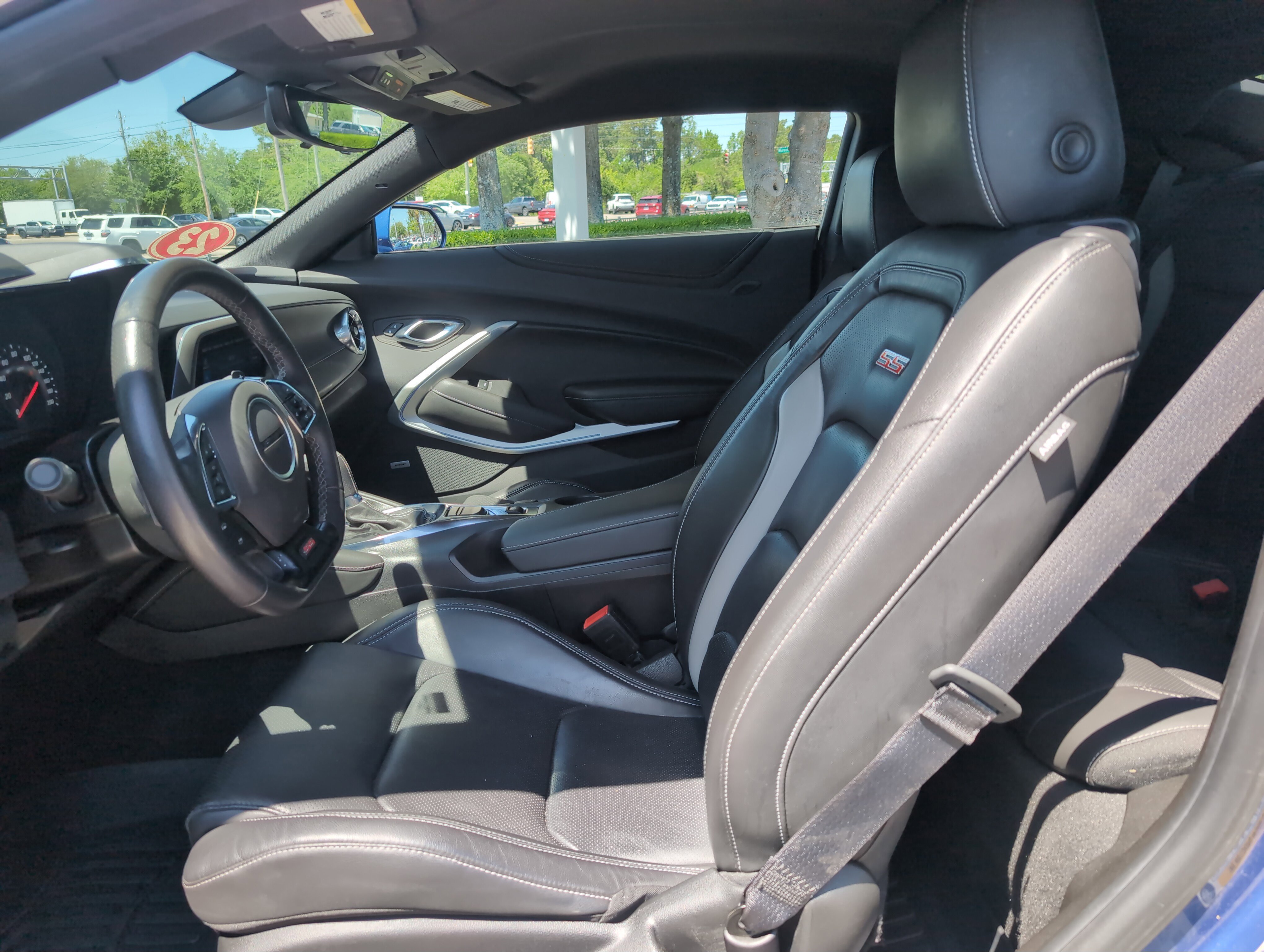Used 2023 Chevrolet Camaro SS RWD image 16