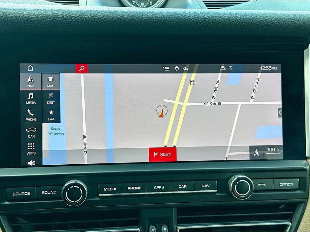 Used 2021 Porsche Macan image 17