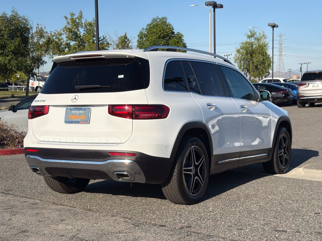 Used 2026 Mercedes-Benz GLB 250 image 8