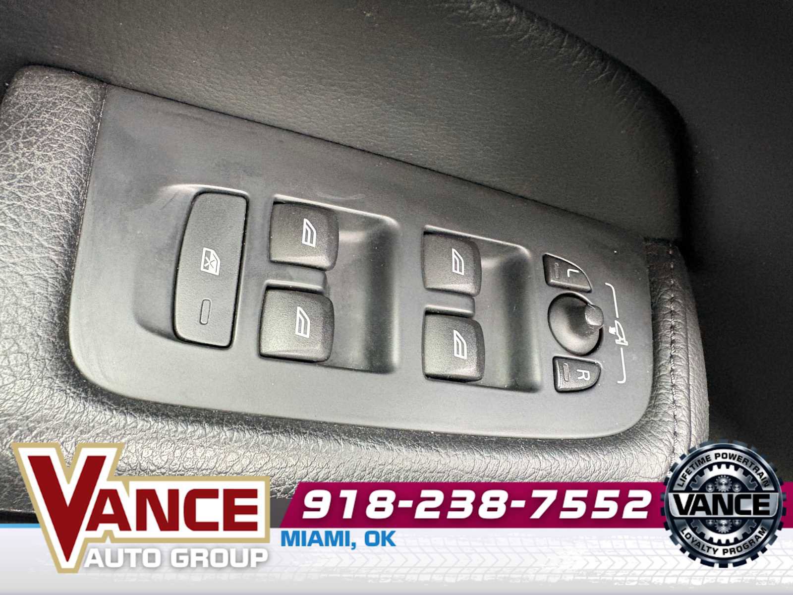 Used 2018 Volvo XC60 T6 Inscription w/ Advanced Package image 31