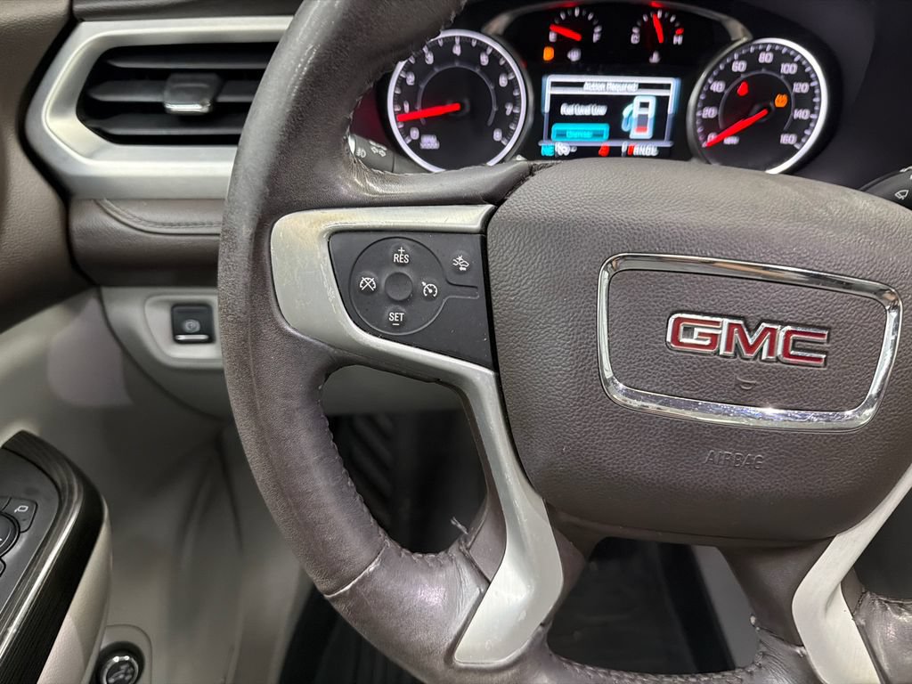 Used 2017 GMC Acadia SLT w/ LPO, Cargo Package FWD image 26