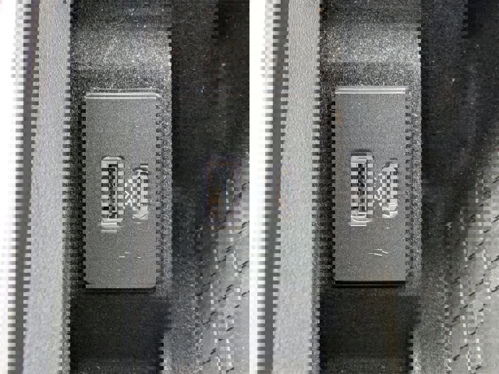 Used 2020 Lincoln Navigator Reserve w/ Luxury Package image 35