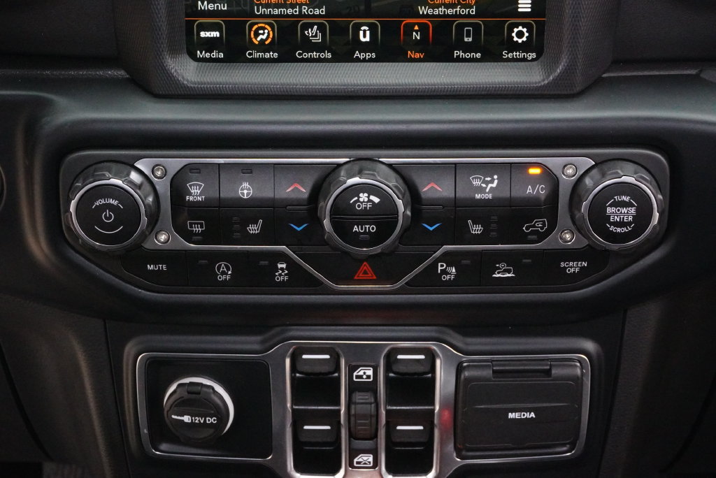 Used 2023 Jeep Gladiator Overland AWD/4WD image 14