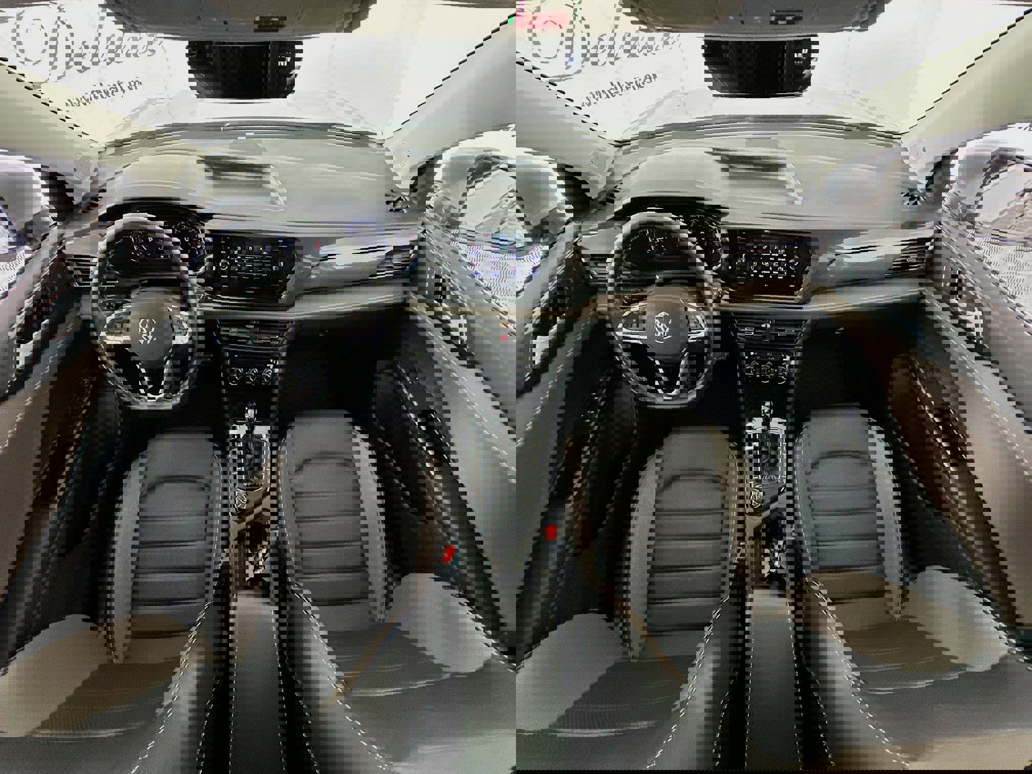 Used 2022 Volkswagen Taos SEL w/ Panoramic Sunroof Package image 20