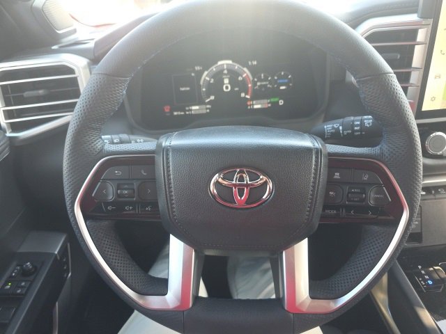 Used 2025 Toyota Sequoia Platinum image 15