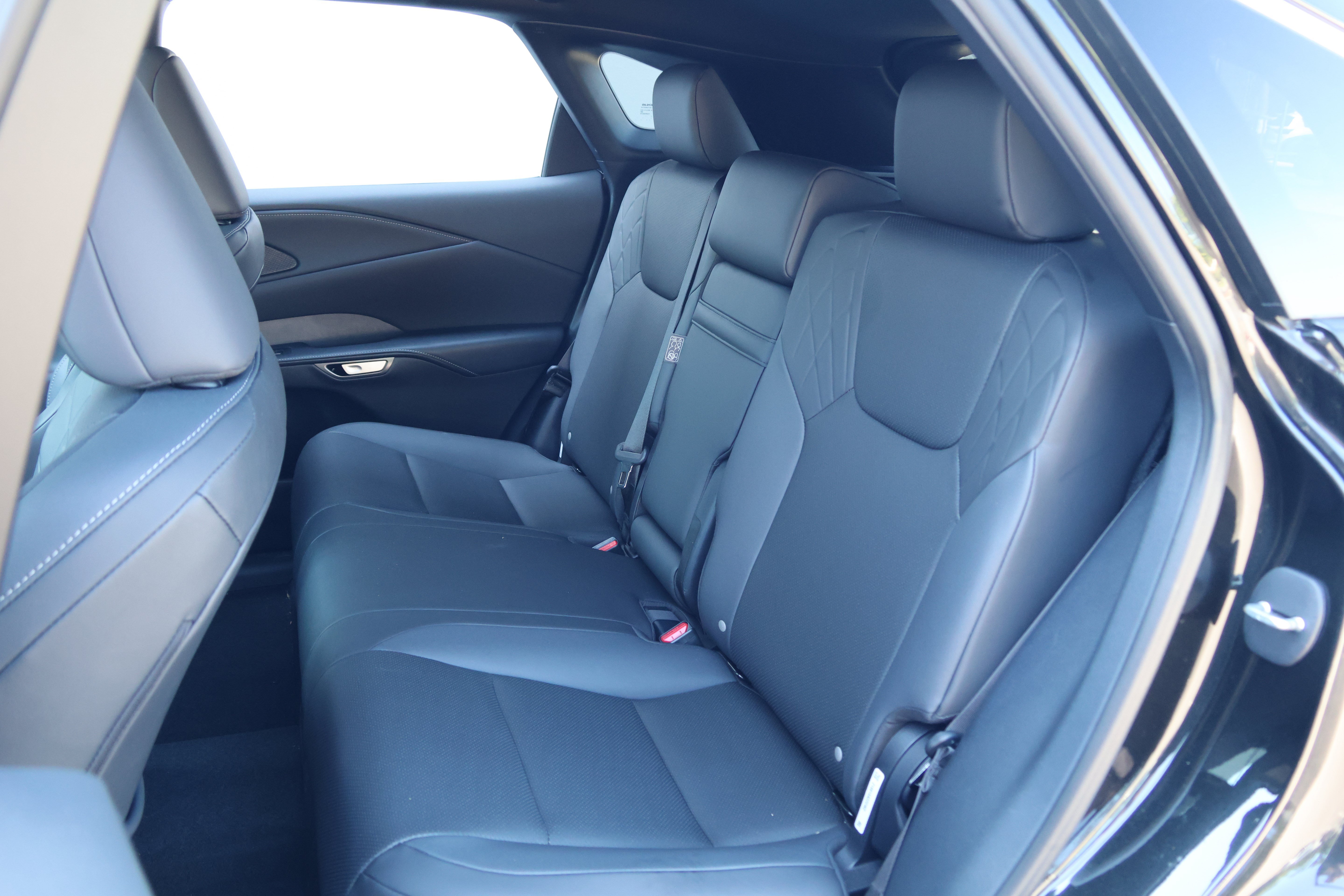 Used 2026 Lexus RX 350h w/ Accessory Package (2T) AWD/4WD image 35