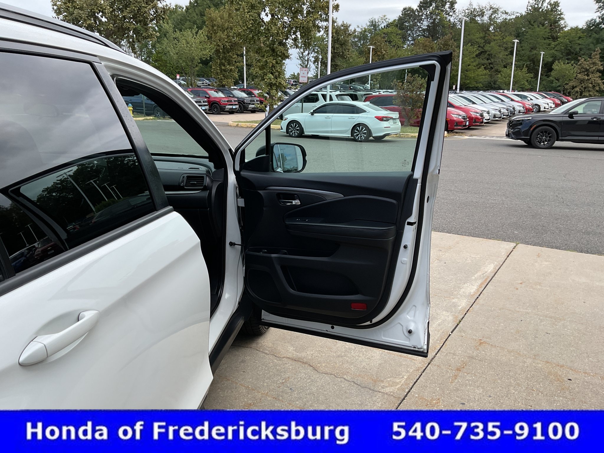Certified 2022 Honda Pilot Sport image 18