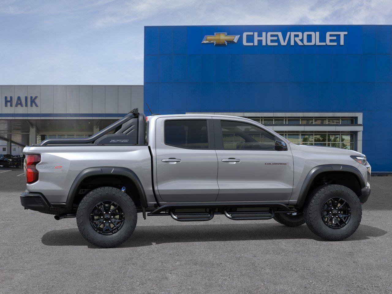 New 2026 Chevrolet Colorado ZR2 w/ Midnight Edition AWD/4WD image 5