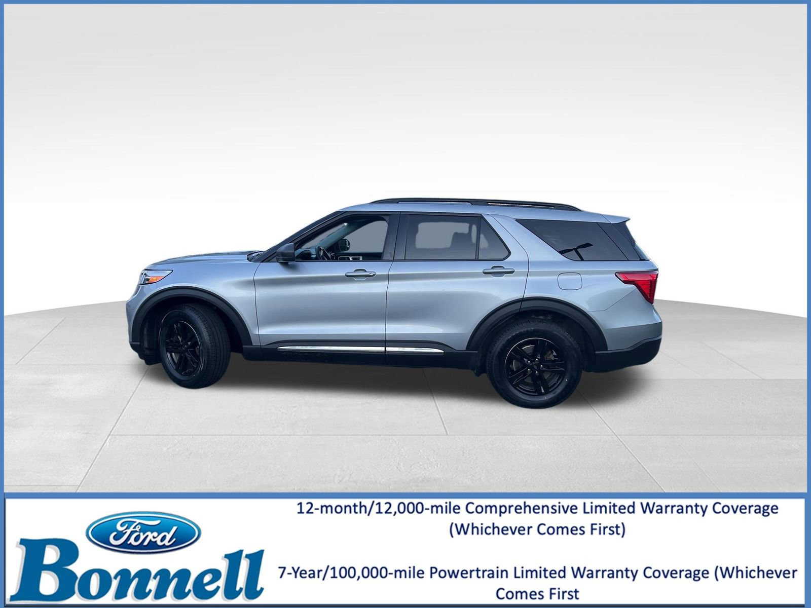 Used 2022 Ford Explorer XLT w/ Equipment Group 202A image 2