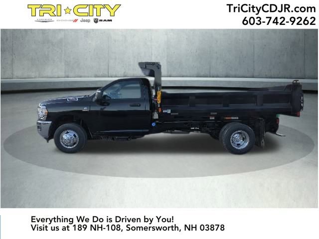 New 2024 RAM 3500 Tradesman image 2