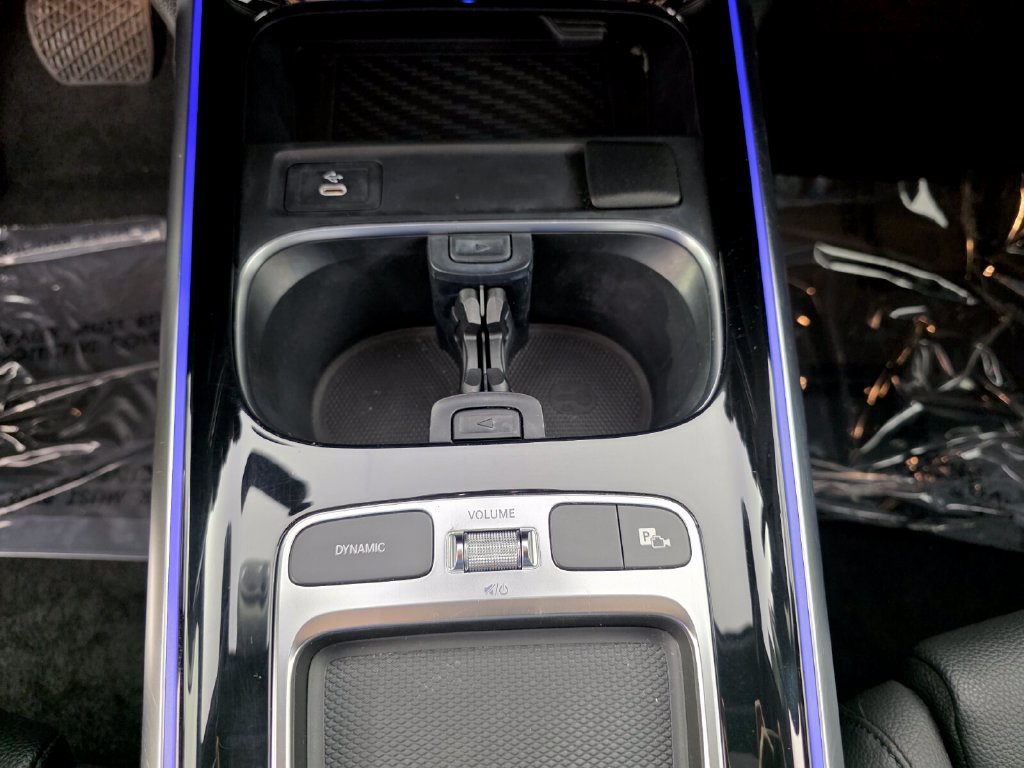 Certified 2025 Mercedes-Benz GLB 250 image 22