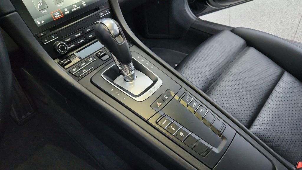 Used 2017 Porsche 911 Carrera S image 20