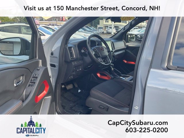 Used 2023 Nissan Frontier PRO-4X w/ Technology Package AWD/4WD image 12
