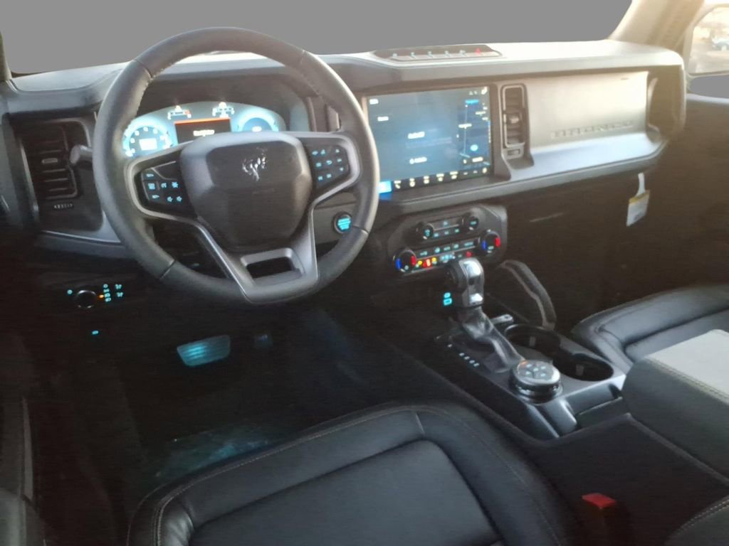 New 2025 Ford Bronco Badlands w/ Sasquatch Package image 6