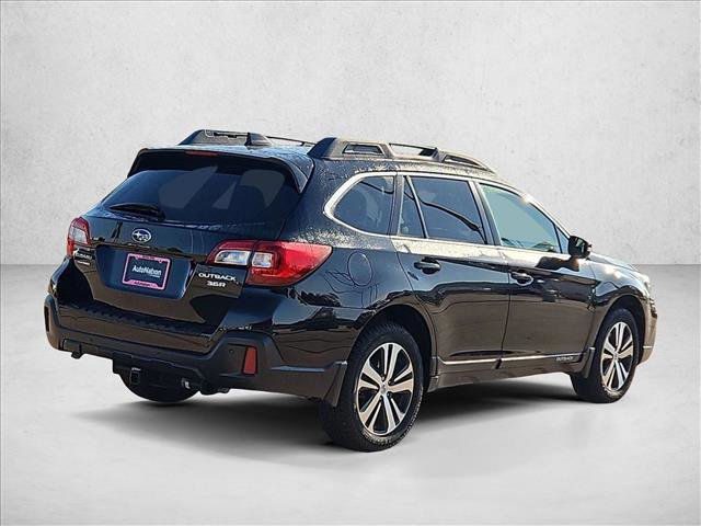 Used 2018 Subaru Outback 3.6R Limited AWD/4WD image 5