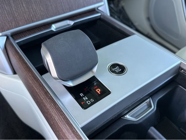 Used 2024 Land Rover Range Rover SE image 31