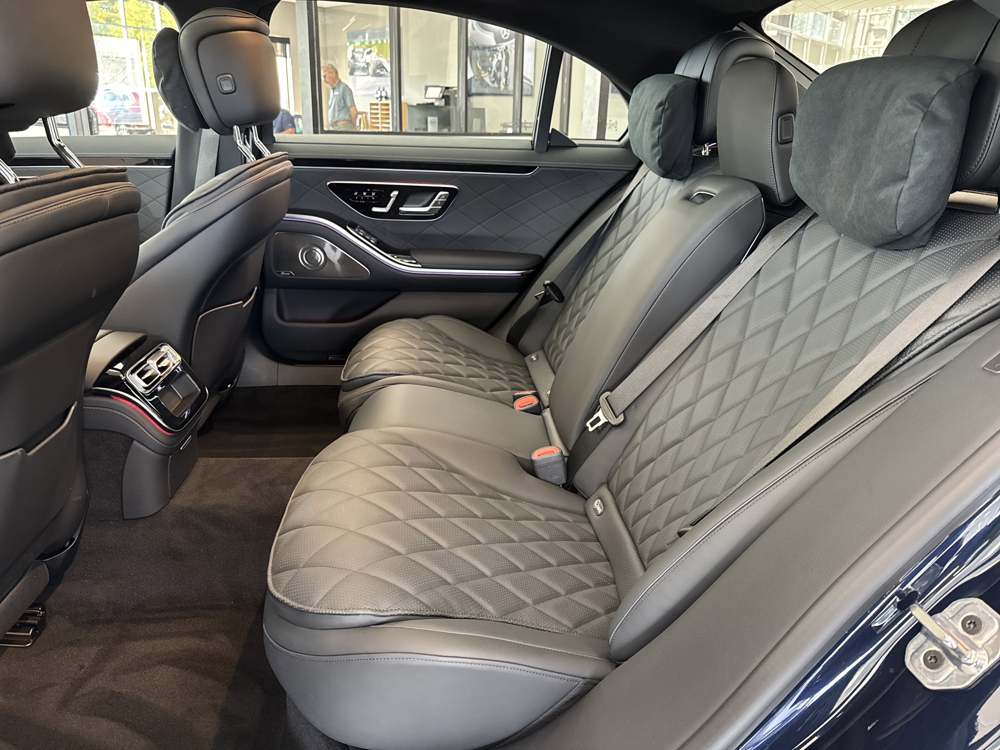 New 2026 Mercedes-Benz S 580 4MATIC Sedan image 27