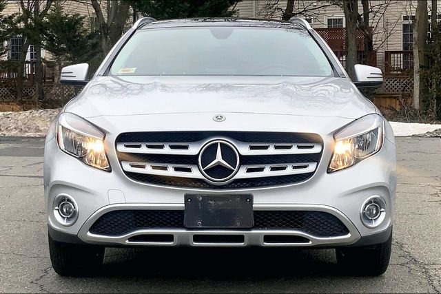 Used 2018 Mercedes-Benz GLA 250 4MATIC image 2