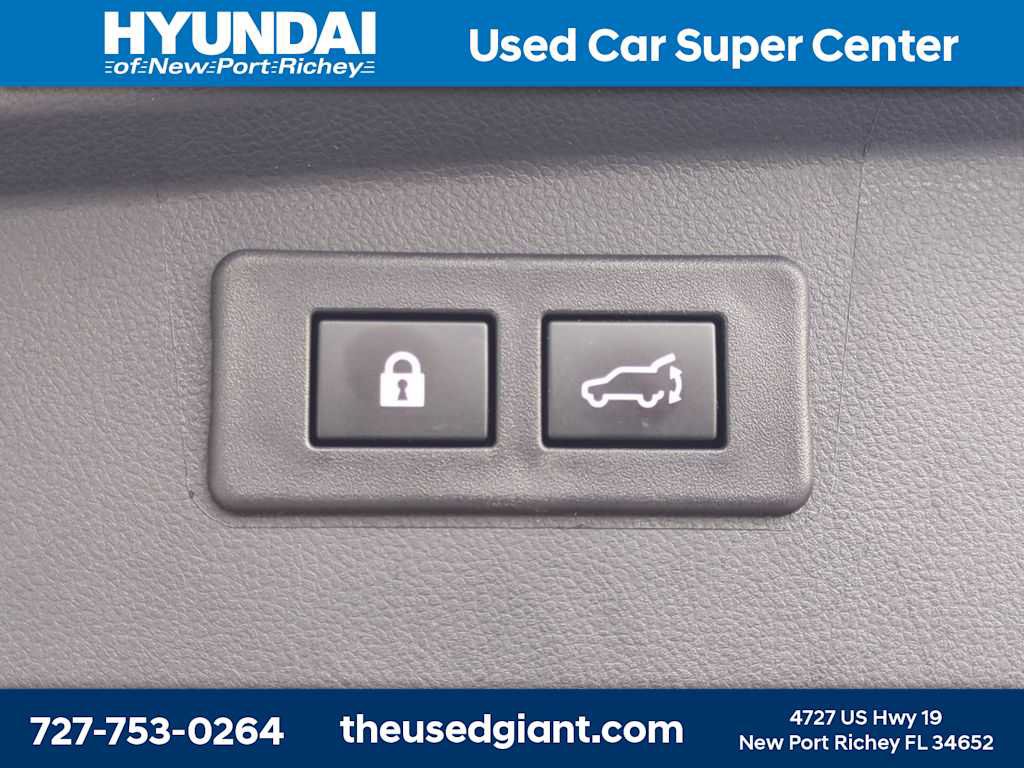 Used 2024 Subaru Outback Touring XT w/ Tech Package 3 AWD/4WD image 13