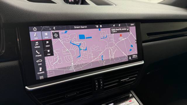 Used 2019 Porsche Cayenne AWD/4WD image 32