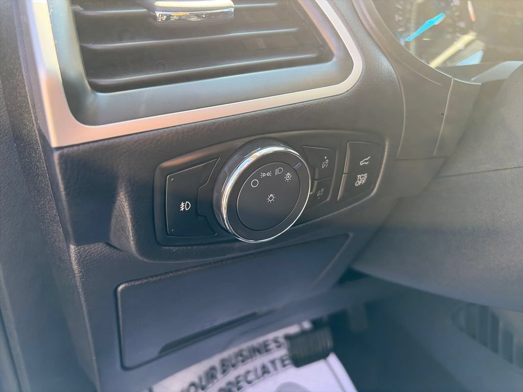 Used 2024 Ford Edge SEL w/ Convenience Package AWD/4WD image 17
