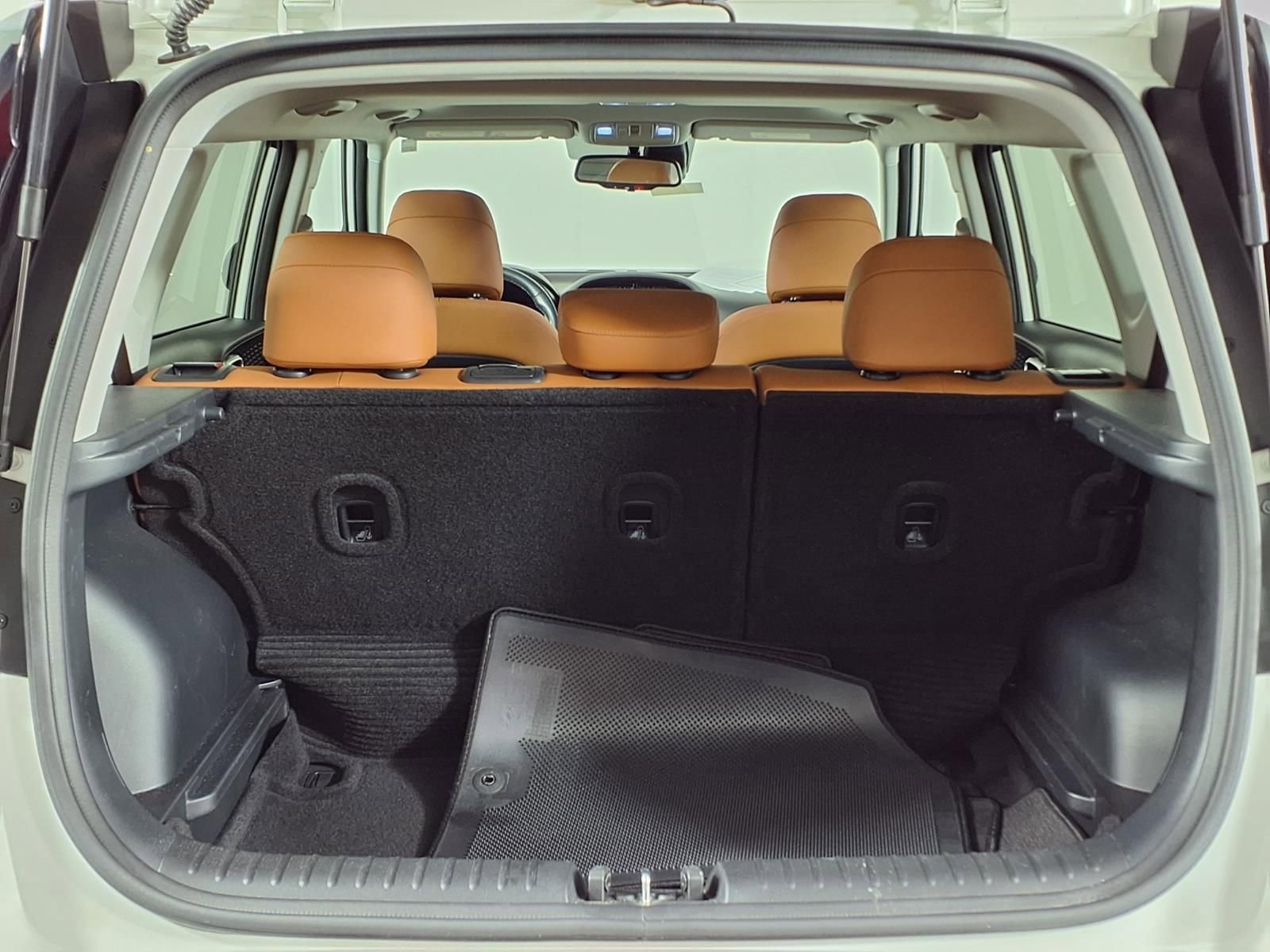 Used 2024 Kia Soul EX w/ Option Group 015 FWD image 14