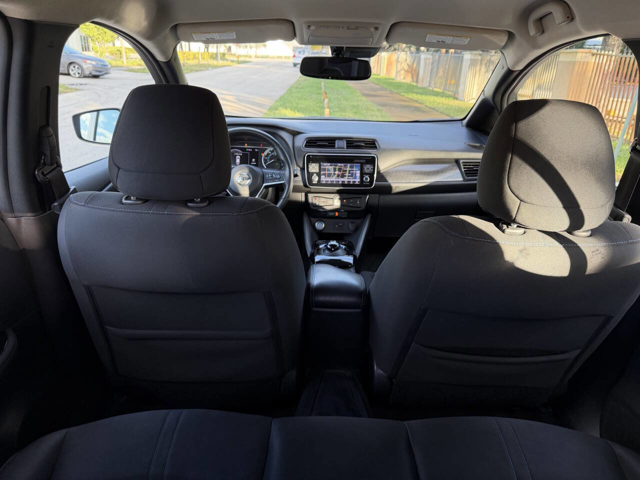 Used 2018 Nissan Leaf SV w/ SV Technology Package image 28