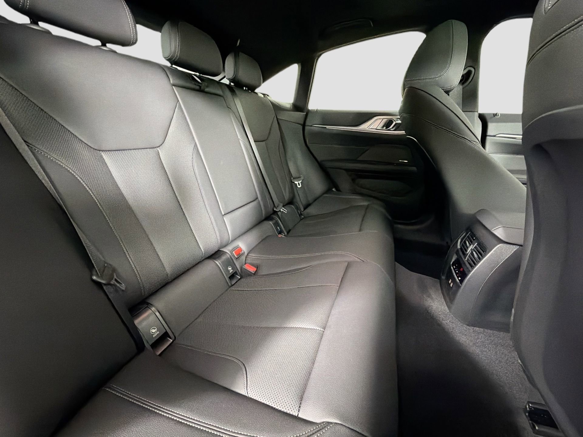 New 2026 BMW 430i w/ M Sport Package image 28