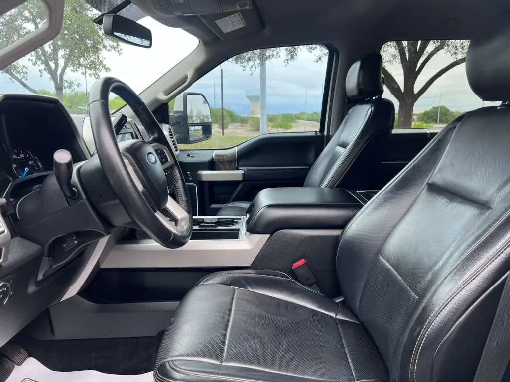 Used 2017 Ford F250 Lariat w/ Lariat Value Package RWD image 22
