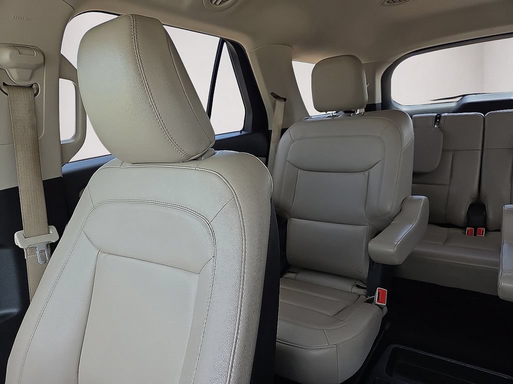 Used 2020 Ford Explorer XLT w/ Equipment Group 202A RWD image 29