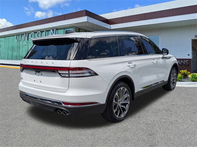 Used 2025 Lincoln Aviator Reserve w/ Illumination Package image 4