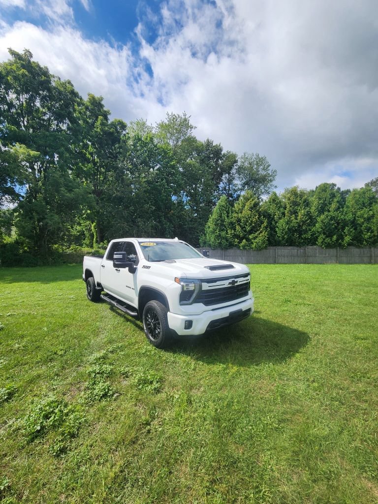 Used 2024 Chevrolet Silverado 2500 LTZ w/ LTZ Plus Package AWD/4WD 360° Tour