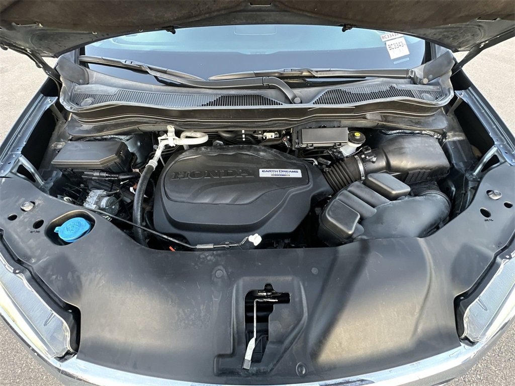 Used 2018 Honda Pilot Touring image 36