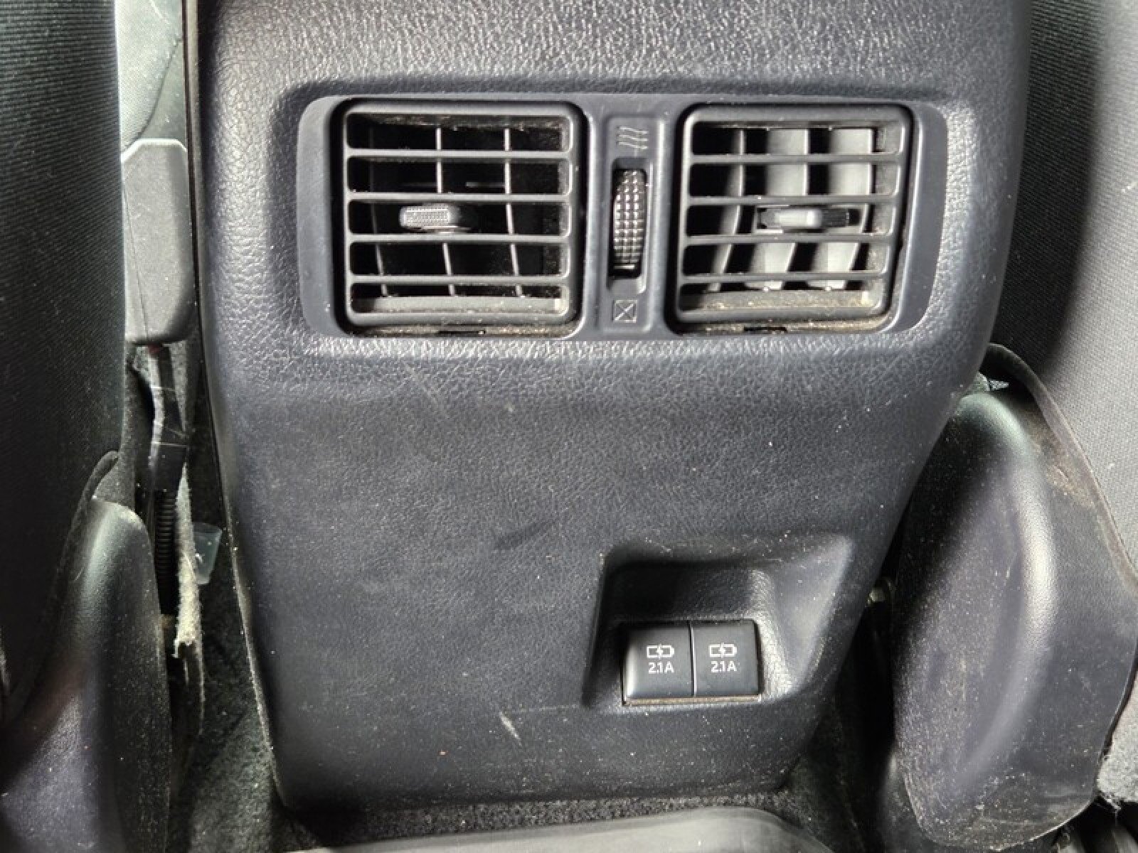 Used 2020 Toyota 4Runner SR5 AWD/4WD image 15