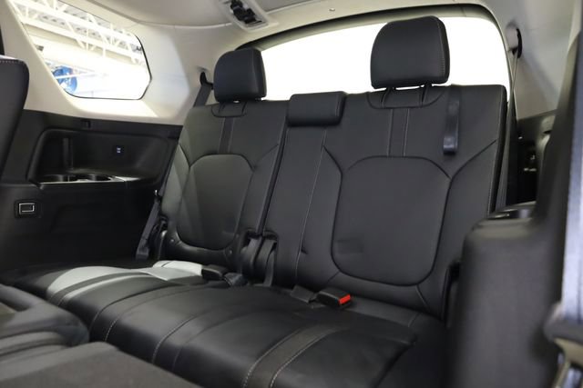 Used 2025 Honda Pilot EX-L image 31