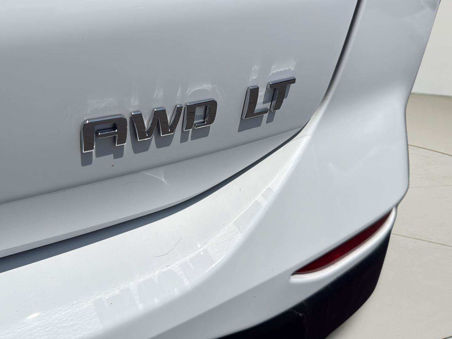 Used 2022 Chevrolet Equinox LT AWD/4WD image 27