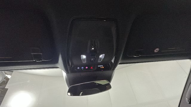 Used 2024 Cadillac Lyriq Tech AWD/4WD image 28