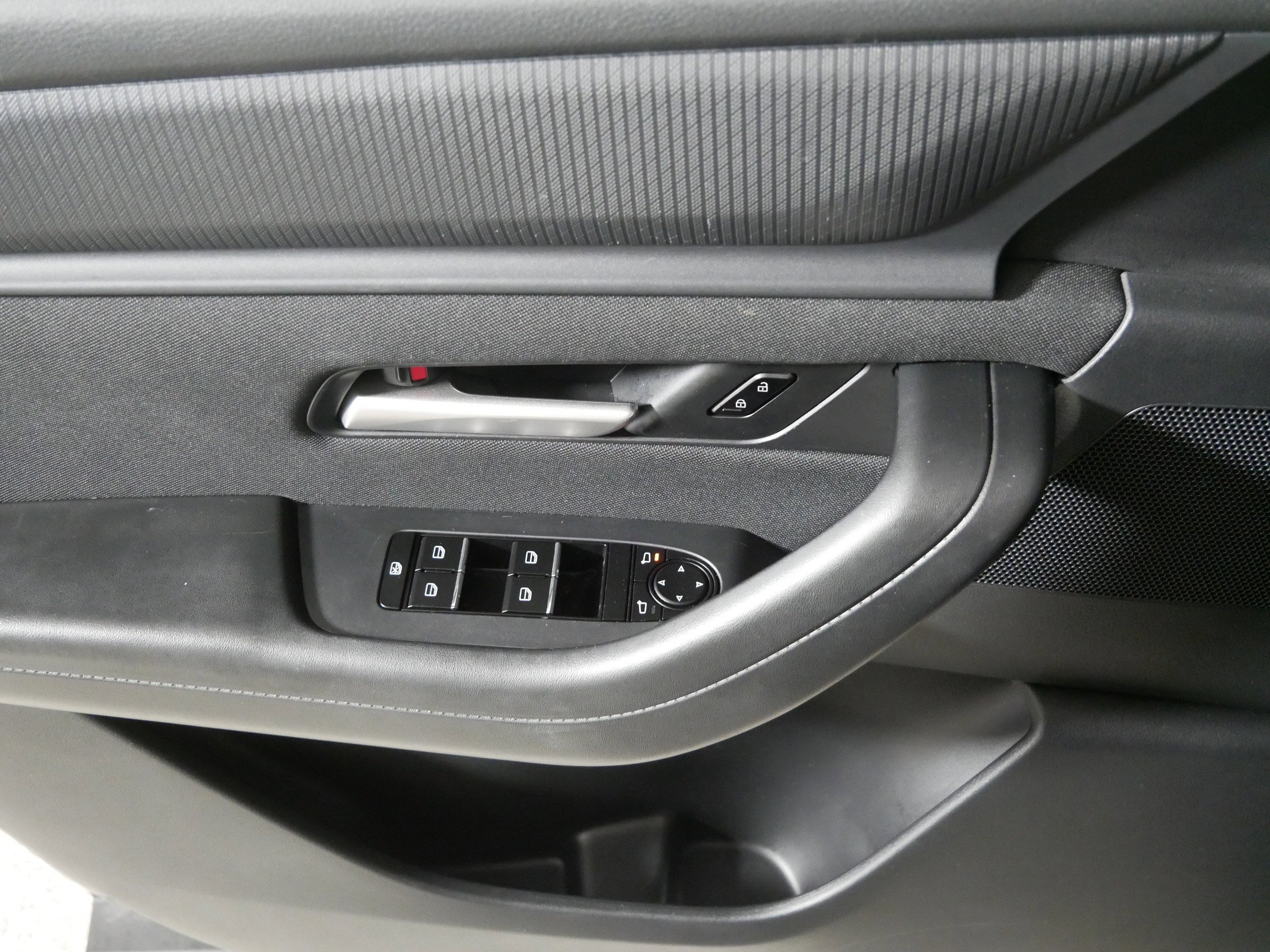 Used 2024 MAZDA CX-90 3.3 Turbo w/ Select Package image 19