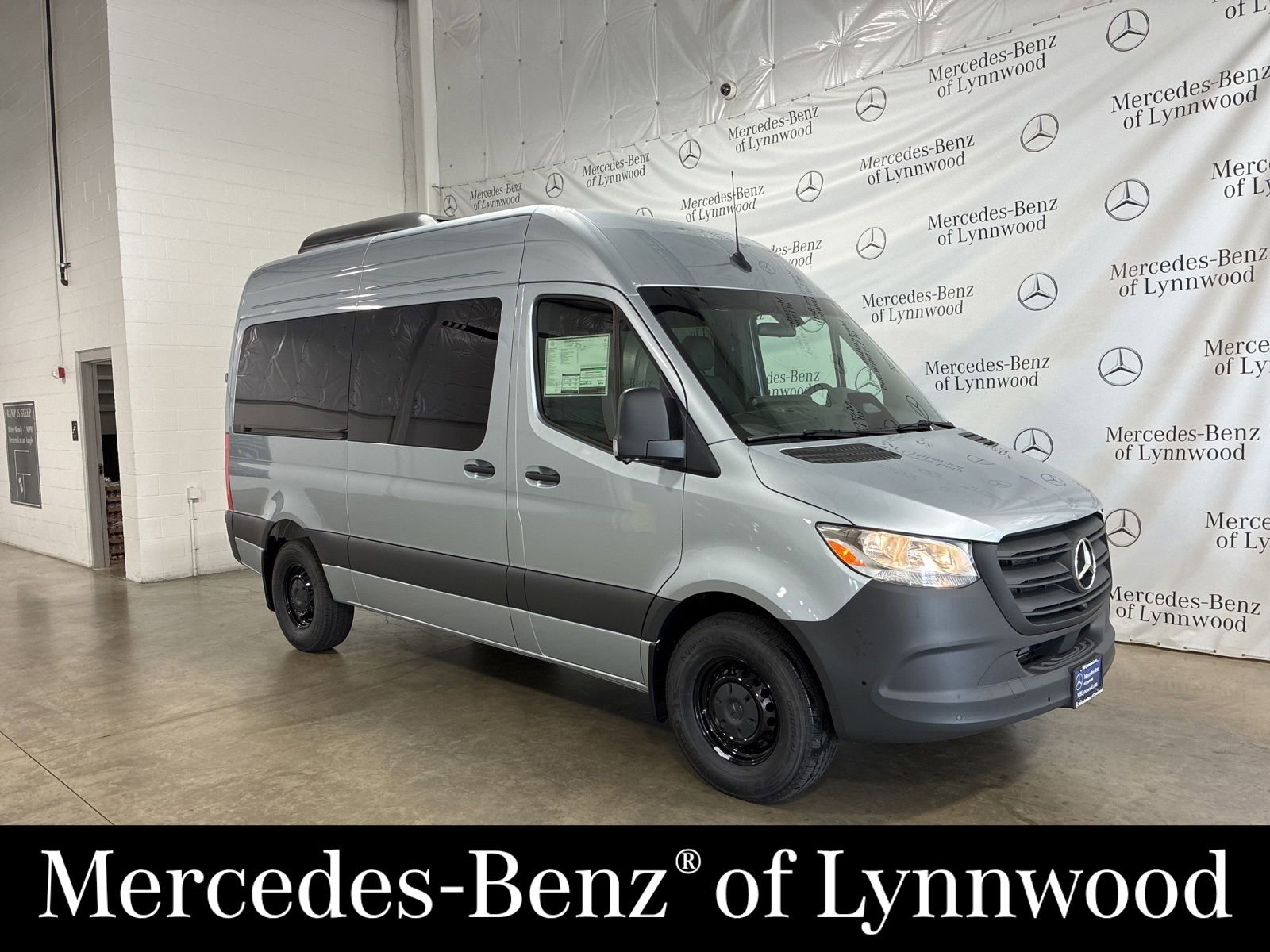 New 2025 Mercedes-Benz Sprinter 2500 image 1