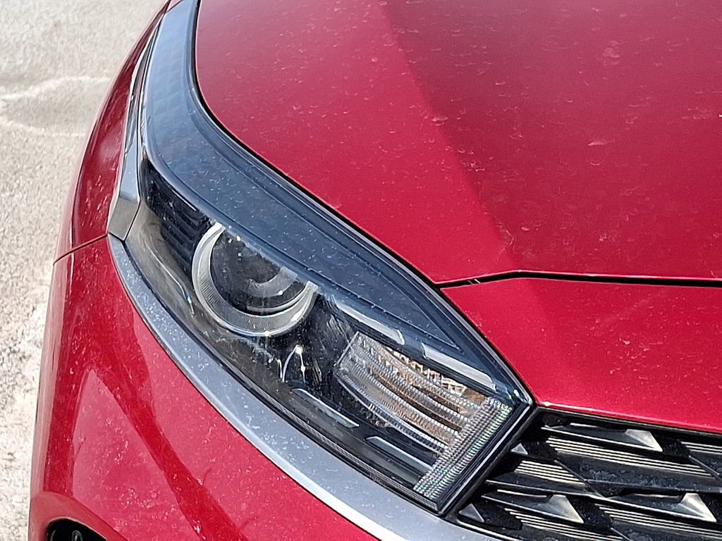 Used 2023 Kia Forte LXS image 9