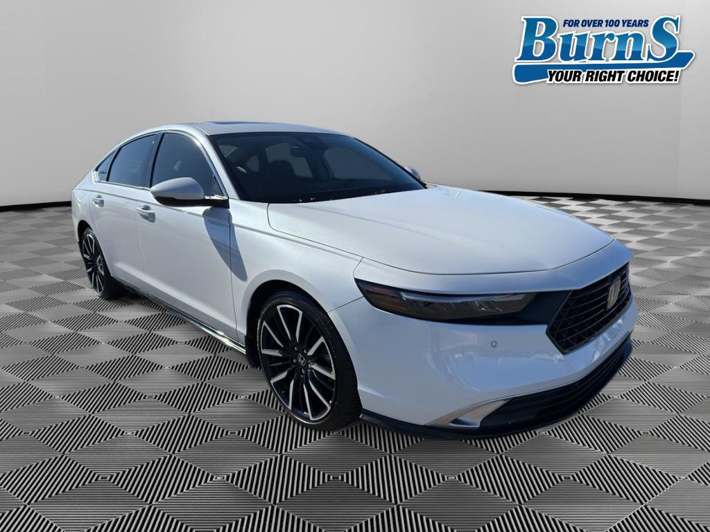 Used 2024 Honda Accord Touring image 1