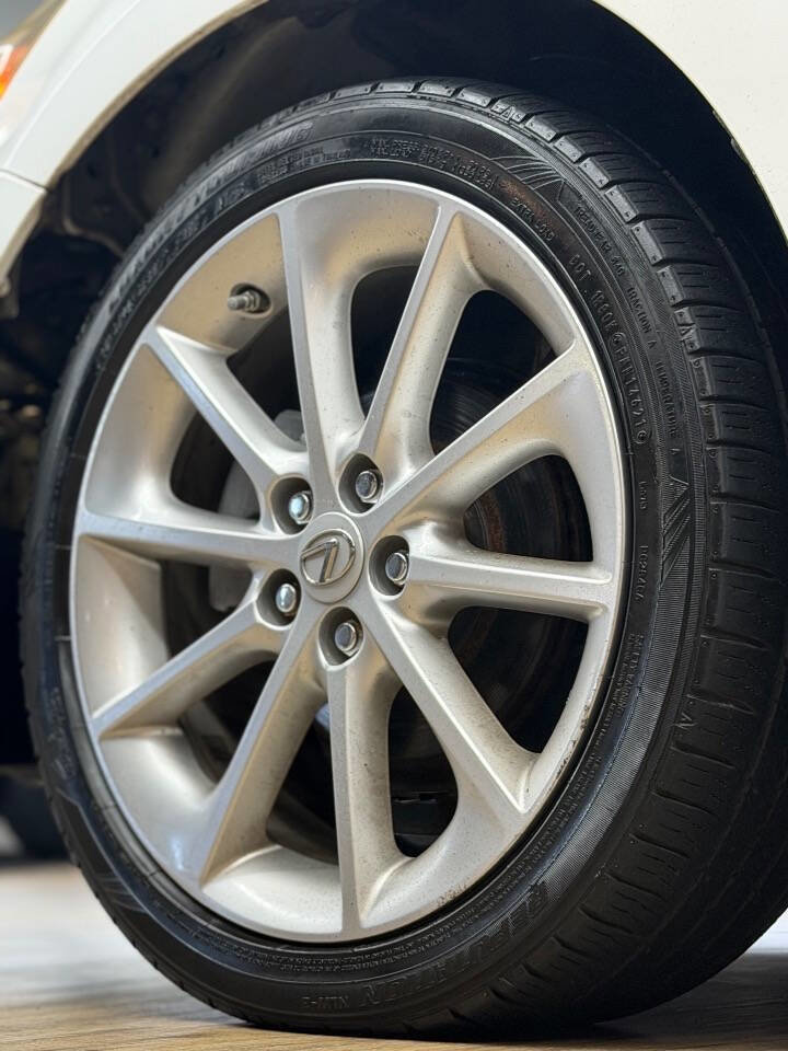 Used 2013 Lexus CT 200h w/ Seat Comfort Pkg FWD image 15