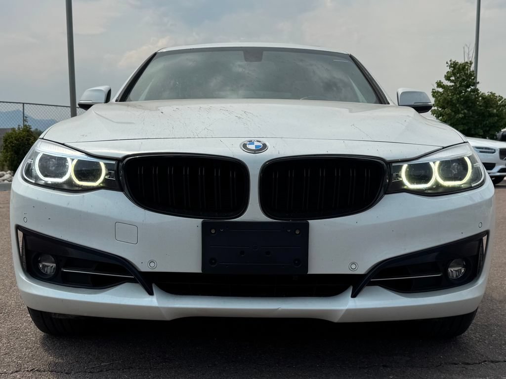 Used 2017 BMW 330i Gran Turismo xDrive AWD/4WD image 2