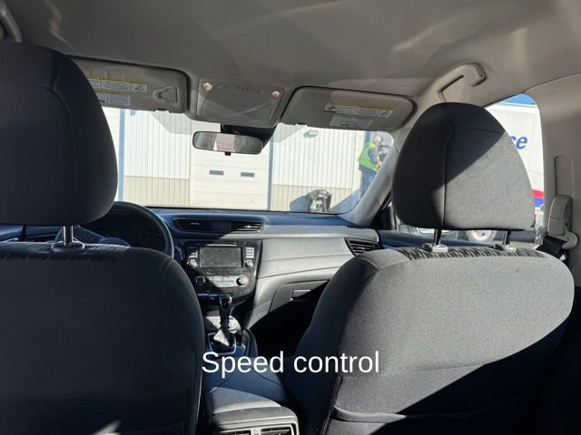 Used 2019 Nissan Rogue S image 22